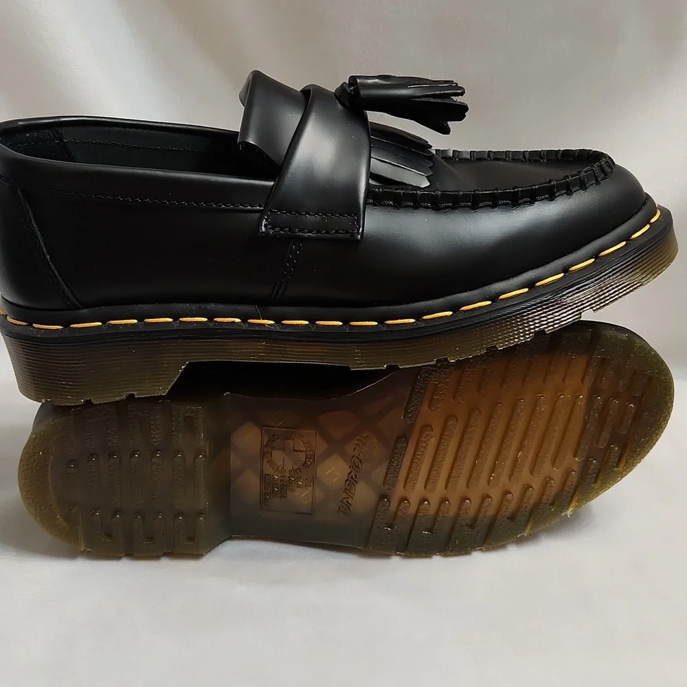 Dr. Martens Adrian Tassel Leather Casual Black Loafers (Uni M Size 7, W Size 8) - Picture 5 of 14